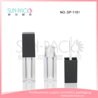 Emballage cosmétique vide en plastique liquide carré ABS + AS 5ml pour tube de brillant à lèvres en noir dégradé