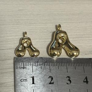 Perles en forme de lettres de l'alphabet en or véritable plaqué A~z, breloques initiales, pendentif en forme de lettre bulle pour porte-clés DIY, pour collier - Product Image 5