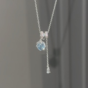 Collier à double pendentif en forme de cœur en cristal, en argent pur S925, de haute qualité, polyvalent, style japonais, avec des diamants étincelants comme de la glace - Product Image 1
