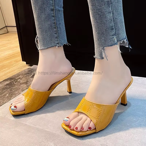 Slippers for Women Checkered Pattern Large Leather Surface Simple Solid Color Outerwear <b>Open</b> Toed Square Toe High-heeled Sandals - Product Image 5