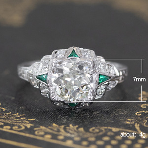Anello Vintage con Zircone Smeraldo per Anniversario, Gioiello Elegante da Dito per Donne - Product Image 4