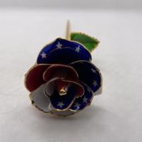 Rose éternelle plaquée or avec drapeau américain, support en forme de cœur et boîte cadeau – Cadeau patriotique pour la Saint-Valentin pour elle – Vente en gros personnalisée
