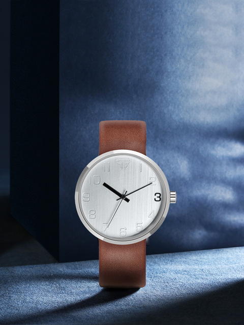 TOMI T089 Wholesale Quartz Watch for Unisex Simple Design Leather Strap Pointer Display Customized Clock Fashionable Wristwatch