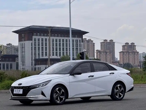 Hyundai Elantra Pure Oil Elite Edition 2022 en <span class=keywords><strong>bon</strong></span> état, berline compacte d'<span class=keywords><strong>occasion</strong></span> 5 places pour usage familial - Product Image 5