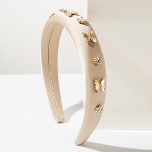 Serre-tête large style baroque avec papillons pour femme, orné de fleurs métalliques faites à la main, accessoire de mariée - Product Image 3