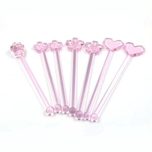 عصا تحريك المشروبات الزجاجية الشفافة الوردية المخصصة للبار والمشروبات والقهوة والعصير والحفلات - Product Image 5