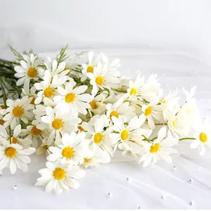 ดอกเดซี่ขนาดเล็กดอกไม้ประดิษฐ์สำหรับตกแต่งห้องนั่งเล่นดอกไม้ผ้าไหมดัชท์ยุโรปและอเมริกา