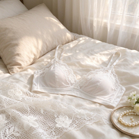 Tissu en dentelle florale 3D en chenille blanc brodé de fleurs en nid d'abeille pour robe et chemisier automne-hiver OEM