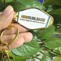 Porte-clés d'hôtel personnalisés en métal, artisanat rétro vintage, mini porte-clés en émail dur avec carte de support, style motel.