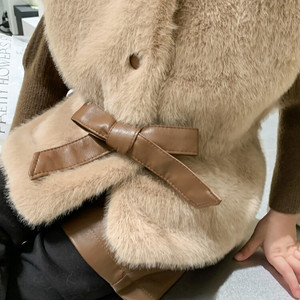 Vente en gros de vêtements d'hiver pour enfants style décontracté <span class=keywords><strong>pull</strong></span> de chameau gilet à nœud épaissi tenue courte pour filles de 7 <span class=keywords><strong>ans</strong></span> - Product Image 6