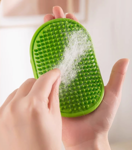 فرشاة تمشيط وتدليك للقطط والكلاب بسعر المصنع، فرشاة تنظيف وغسيل للحيوانات الأليفة مع مقبض حلقي قابل للتعديل - Product Image 4