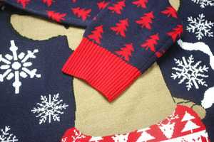 Nhà Máy OEM Vui Xấu Xí Xmas Áo Len Cho Nam Giới Tùy Chỉnh Jacquard Đan Với Logo Hỗ Trợ Tái Chế Sợi Fama Chứng Nhận Cung Cấp - Product Image 3