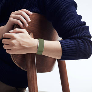 Correa de Reloj de Silicona RYB 2025, Nueva Correa Deportiva de Goma Suave con Hebilla en Forma de 8 para Whoop 5.0 - Product Image 6