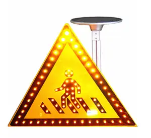 Высокопрочный алюминиевый пешеходный переход, предупреждающий о движении, скоростной сигнал, дорожный знак на солнечной батарее, светодиодный дисплей