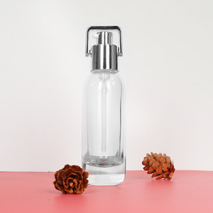 Emballage de soin de la peau de luxe personnalisé vert 30ml 40ml bouteille d'huile de sérum en verre bouteille transparente de lotion pour le corps avec pompe argentée pour les soins de la peau - Product Image 4