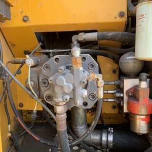 Meilleures ventes en Chine : Excavatrice sur chenilles d'occasion XE150 XE150GF 15 tonnes, XE150C XE155D pour usage agricole, en liquidation - Product Image 4