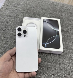 สมาร์ทโฟน 16 Pro Max 5G ที่ปรับแต่งให้เหมาะกับโซเชียลมีเดีย พร้อมหน้าจอ OLED เพื่อการเลื่อนชม โพสต์ และแชร์อย่างราบรื่น ภาษาอังกฤษ/สเปน - Product Image 3