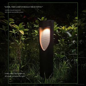 Lampe solaire LED extérieure étanche IP65 avec télécommande pour l'éclairage des pelouses, des routes et des cours - Product Image 4