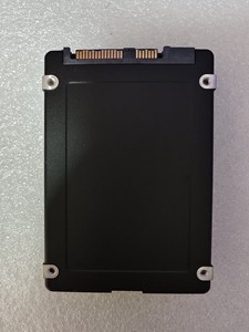 P42575-005 PM1653 15.36TB 24GB SAS SSD MZILG15THBLA-00AH3 Capacidad de 15.36TB Ofrece un Amplio Espacio de Almacenamiento para sus Necesidades de Datos 24G - Product Image 4