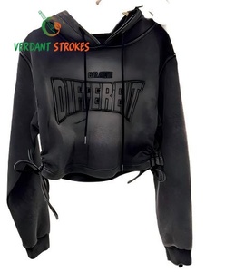 Traques vertes. Sweat-shirts personnalisés avec poche brodée, petits motifs imprimés sur la poche poitrine pour un style discret - Product Image 3