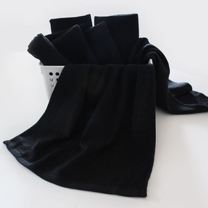 Lot de 10 serviettes noires extra-longues en pur coton, fines et absorbantes, adaptées aux salons de beauté, aux salons de coiffure, aux bains de pieds, aux saunas - Product Image 1