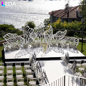 Décor de fête de mariage LEDA, moderne, extérieur, personnalisé, blanc, motif ajouré, métal, grande structure en fer forgé en forme de fleur - Product Image 1