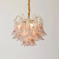 Lustre en verre style Murano coloré, très vendu, avec pampilles multicolores en forme de pétales, idéal pour villa, salon, hall d'hôtel