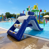 Toboggan aquatique gonflable avec échelle d'escalade, parc aquatique flottant