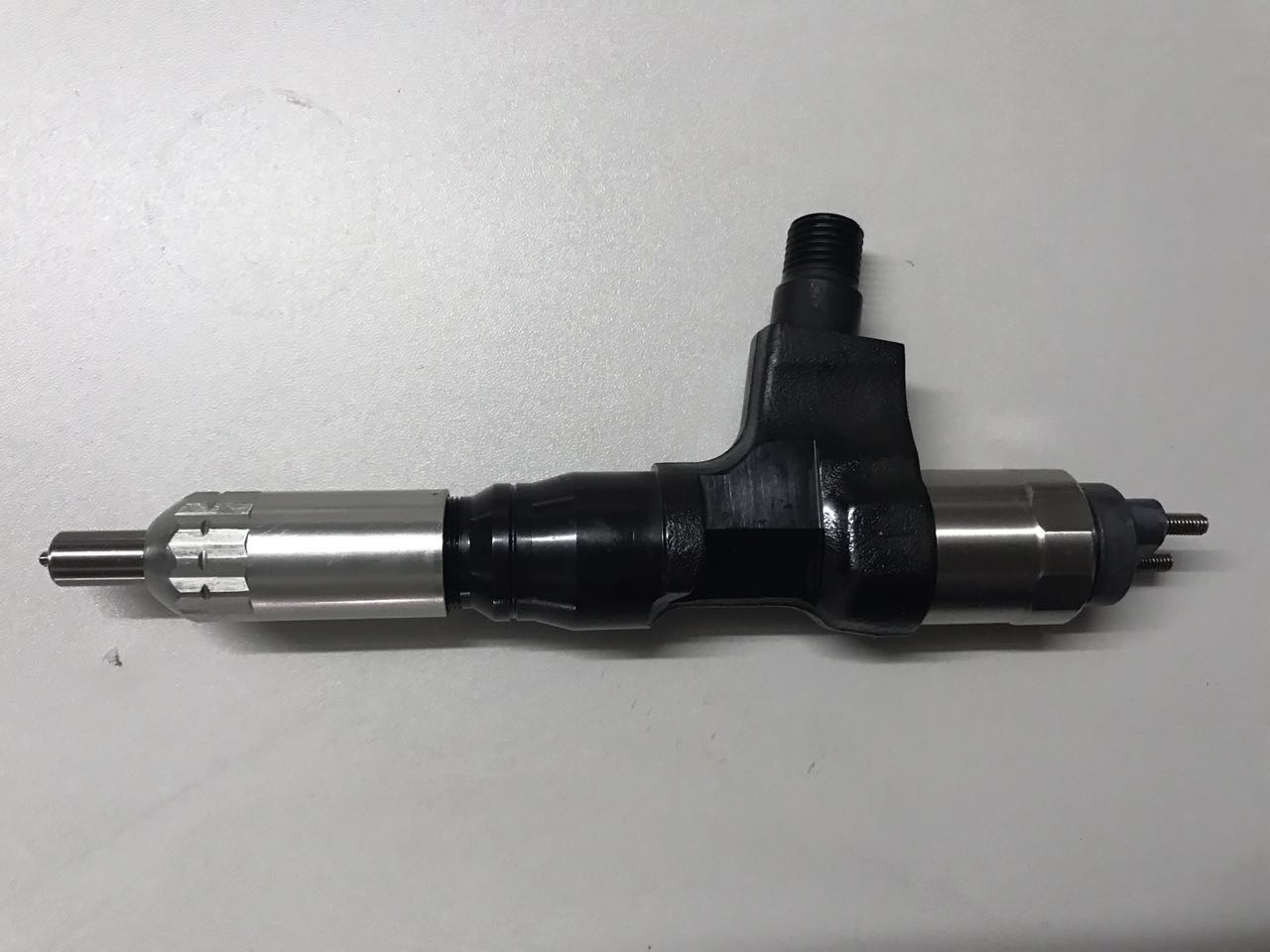 original fuel injector 095000-6631 diesel engine injector nozzle 095000-6631 for NISSAN MD90