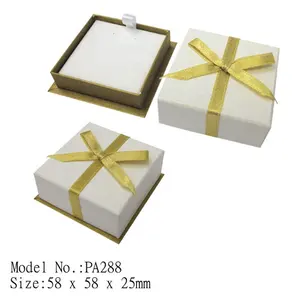 Boîte à bijoux en carton écologique avec boîte de couverture de ruban pour paquet de collier de montre de boucle d'oreille de bague