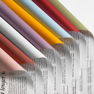 Papel de Regalo al por Mayor de Shinewrap Factory con Diseño de Periódico y Ramo de Flores, Papel de Envolver para Floristería, Papel para Envolver Regalos del Día de San Valentín - Product Image 6