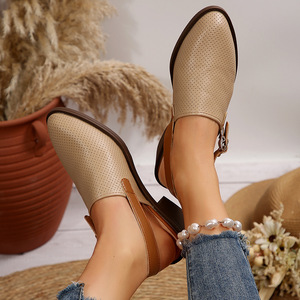 รองเท้าแตะรัดส้นแบบโรมัน ไซส์ใหญ่ ระบายอากาศได้ดี ส้นหนา รุ่นใหม่ล่าสุดสำหรับฤดูร้อน รองเท้าแตะแบบปิดนิ้วเท้า แฟชั่นรองเท้าส้นกลาง - Product Image 6