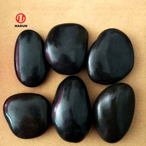 Ciottoli di fiume paesaggistici lucidati da spiaggia messicana di colore nero per il percorso del giardino - Product Image 1