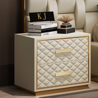 Modernes Premium Chesterfield Lederbettgestell in Dubai-Größe mit Großem Kopfteil für Schlafzimmermöbel