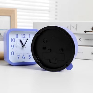 <span class=keywords><strong>Horloge</strong></span> de bureau simple de style nordique <span class=keywords><strong>en</strong></span> gros, silencieuse, à secondes sautantes, petite <span class=keywords><strong>horloge</strong></span> d'alarme <span class=keywords><strong>pour</strong></span> étudiants, personnalisable - Product Image 5