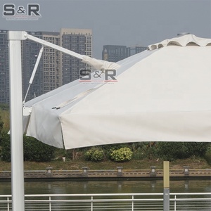 <span class=keywords><strong>Parasol</strong></span> de plage imperméable et <span class=keywords><strong>pliable</strong></span> de mobilier d'extérieur blanc imprimé personnalisé pour la publicité de <span class=keywords><strong>tente</strong></span> de parapluie de jardin - Product Image 2