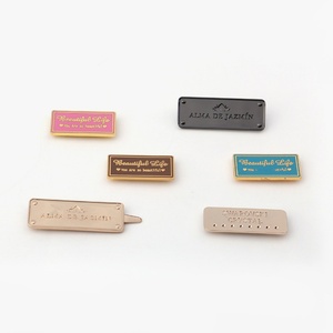 Étiquette de sac en alliage de zinc, accessoire pour sacs et vêtements, couleur or ou personnalisée, logo personnalisé accepté, sans nickel, échantillonnage accepté - Product Image 1
