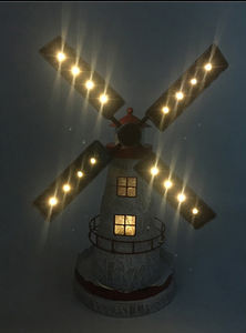 Metall Windmühle Leuchtturm LED Leuchtturm Garten Statue dekorative Solar Licht 3D Vintage Harz Holland Windmühle Ornamente - Product Image 3