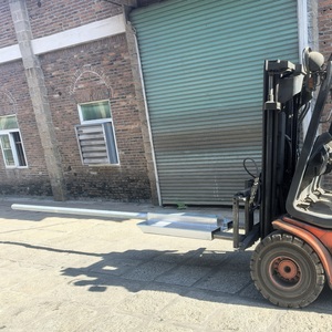 स्टेनलेस स्टील फोर्कलिफ्ट माउंटेड रोल रोल प्रोंग के लिए स्टेनलेस स्टील फोर्कलिफ्ट माउंटेड रोल प्रोंग - Product Image 4