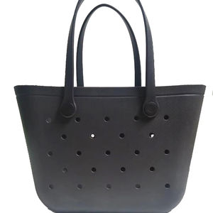 Grand sac de plage étanche en EVA, design perforé, moulé par injection, panier à légumes portable, en stock, sac fourre-tout de voyage pour femme - Product Image 1