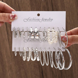 Juego de 12 Pares de Aretes de Aro de Aleación de Zinc Plateados con Perlas de Imitación, Joyería de Moda para Mujer, Estilo Moderno para Fiestas - Product Image 1