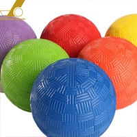 Ballon de jeu texturé personnalisé avec logo, 65 mm, en caoutchouc rebondissant
