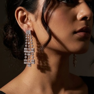 Boucles d'oreilles en diamant Starlight Nova Chandelier - Or 9k, 14k, 18k - Product Image 2