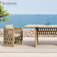 Ensemble table et chaises en teck massif moderne haut de gamme pour villas et salles à manger