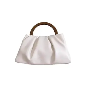 Sac à bandoulière nuage en cuir synthétique noir et blanc pour femmes mini sac à main avec poignée en bois Vente en gros personnalisé