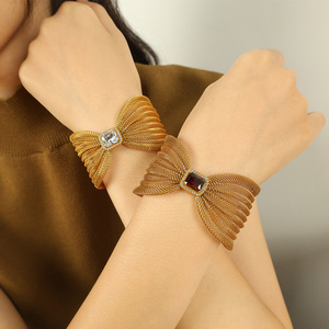 Bracelet nœud papillon en alliage de zinc avec incrustation de pierres, bijoux de fête pour femme - Product Image 4