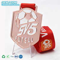Médaille de futsal personnalisée, compétition de football 5v5, alliage de zinc métallique, or rose, récompense sportive avec ruban commémoratif imprimé