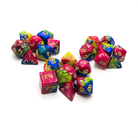 Lot de 7 dés polyédriques DND personnalisés en résine écologique peints à la main pour jeux de rôle sur table (Dungeons & Dragons)