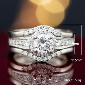 Anello con accenti in cristallo color argento per donna, elegante anello alla moda, accessori per feste e uso quotidiano - Product Image 3