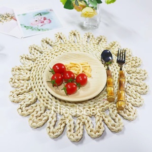 Natural Corn Husk Woven Placemat Heat Resistant Non-Slip Large <strong>Round</strong> Braided <strong>Tablemat</strong> for Dining Table Luxury Placemats - Product Image 4
